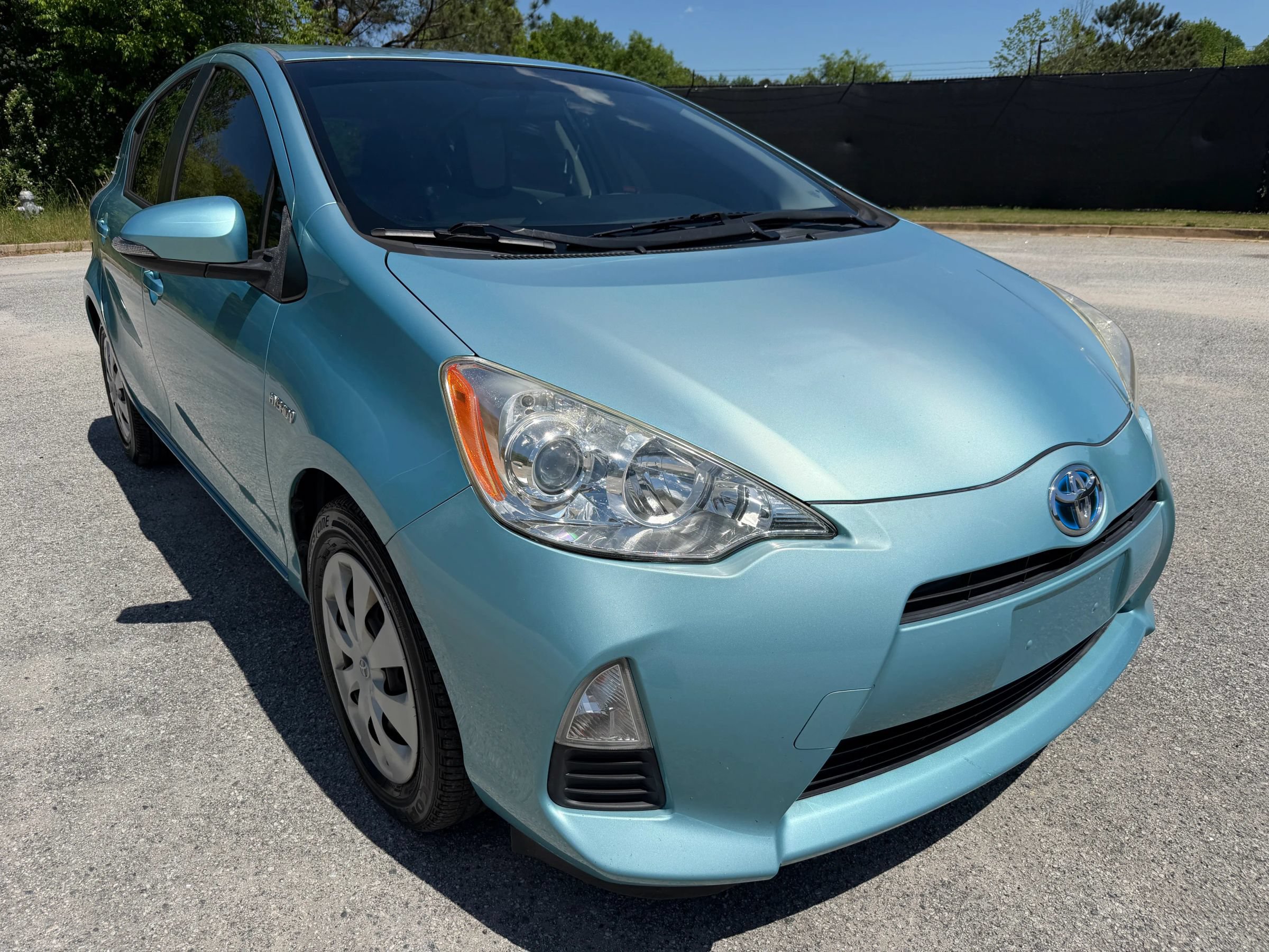Used 2014 Toyota Prius C One FWD image 7