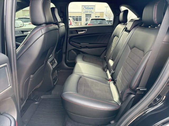 Used 2024 Ford Edge ST-Line image 14