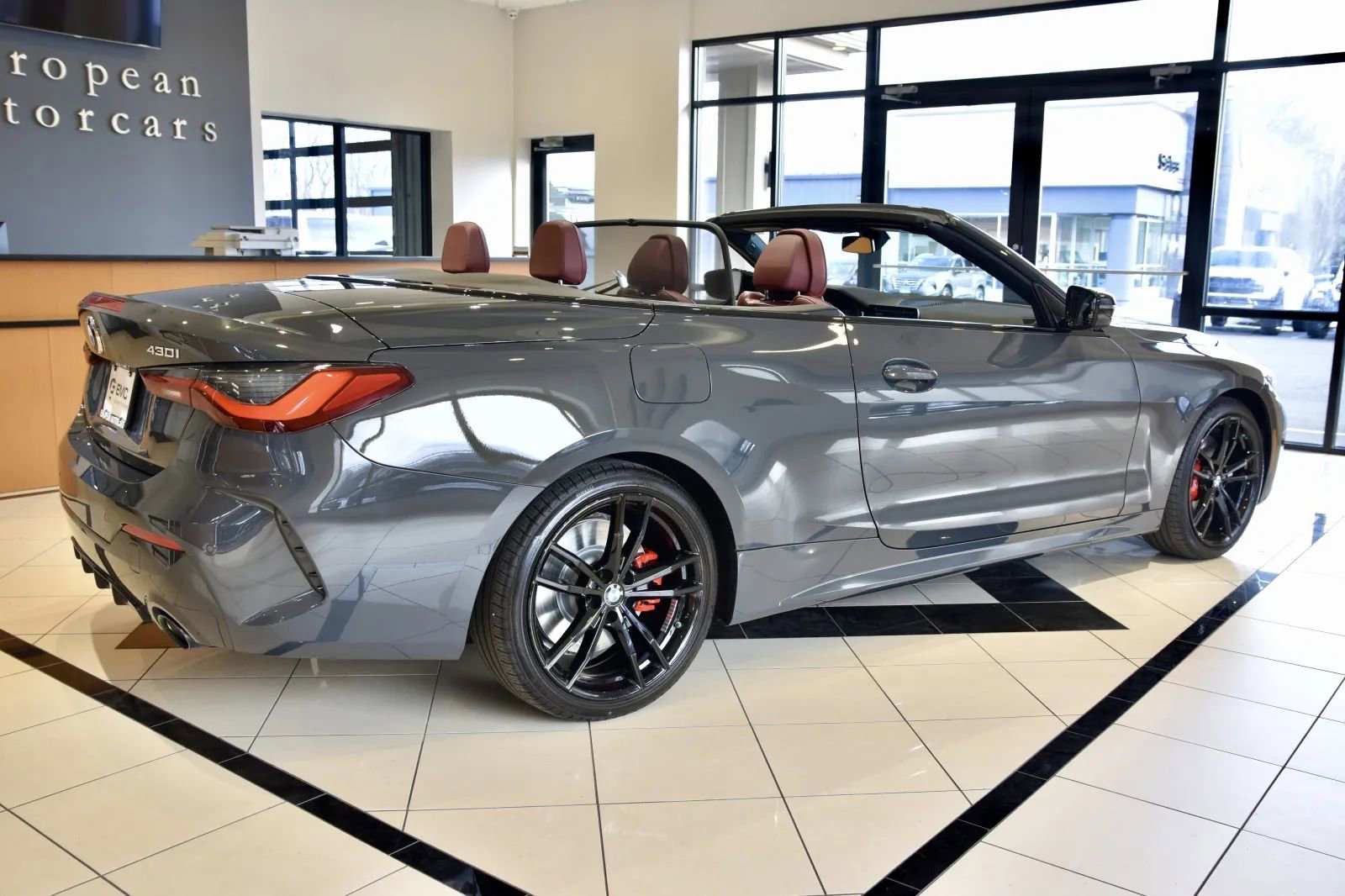 Used 2022 BMW 430i xDrive Convertible w/ M Sport Package image 12