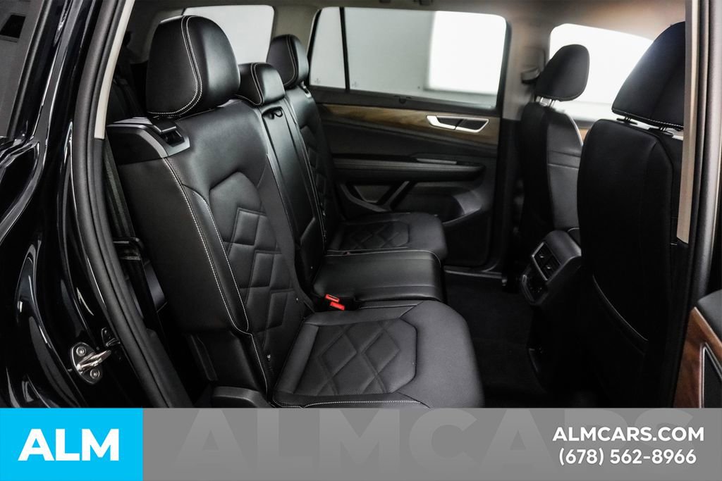 Used 2025 Volkswagen Atlas SE image 22