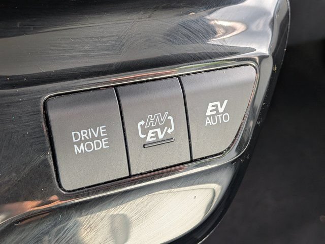 Certified 2020 Toyota Prius Prime XLE FWD image 27