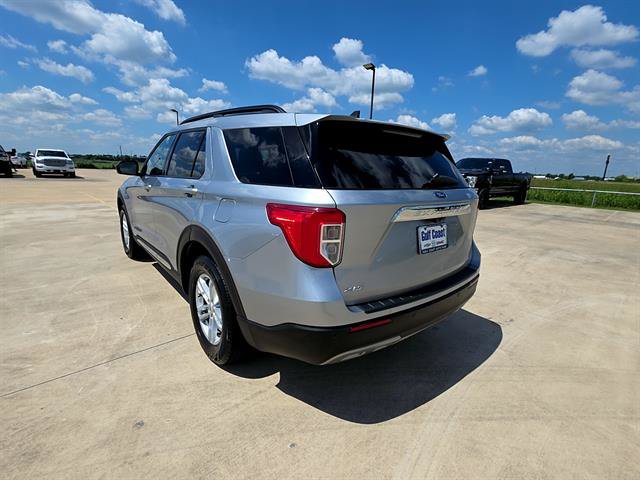 Used 2023 Ford Explorer XLT w/ Equipment Group 202A RWD image 7
