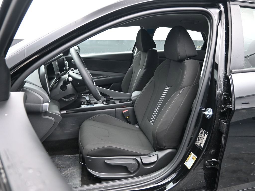 New 2026 Hyundai Elantra Blue image 23