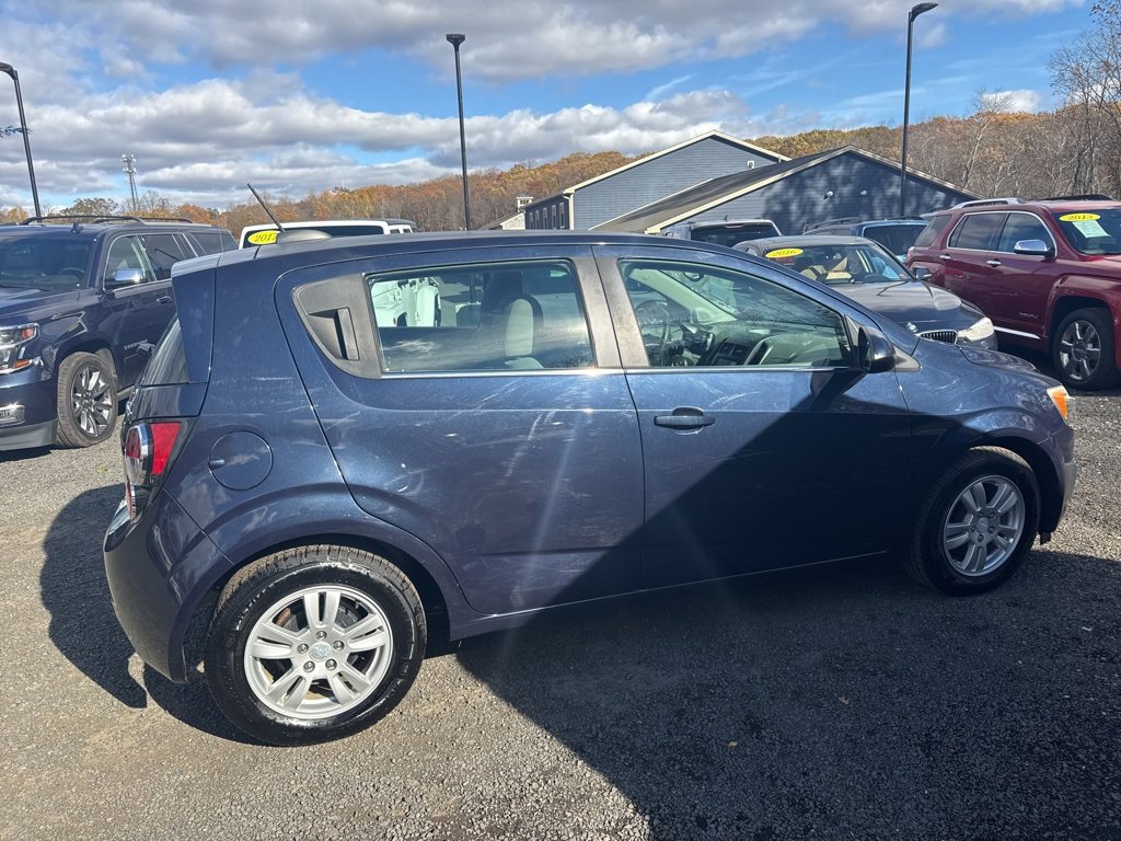 Used 2015 Chevrolet Sonic LT image 4