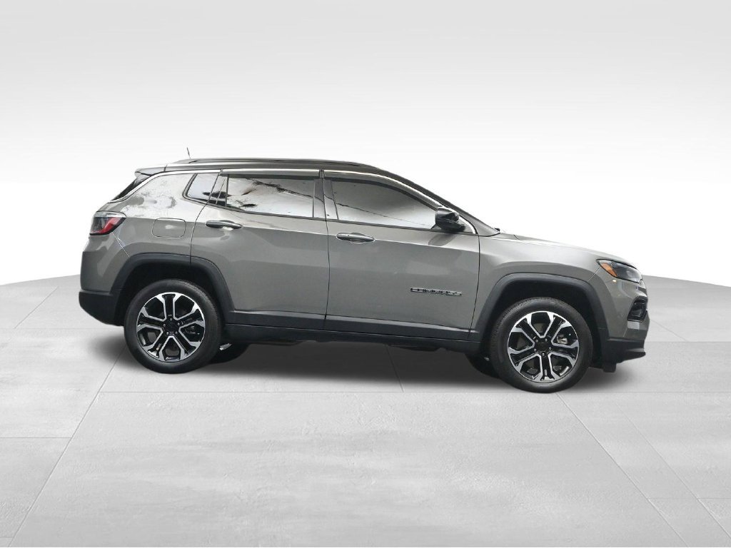 Used 2023 Jeep Compass Limited AWD/4WD image 29