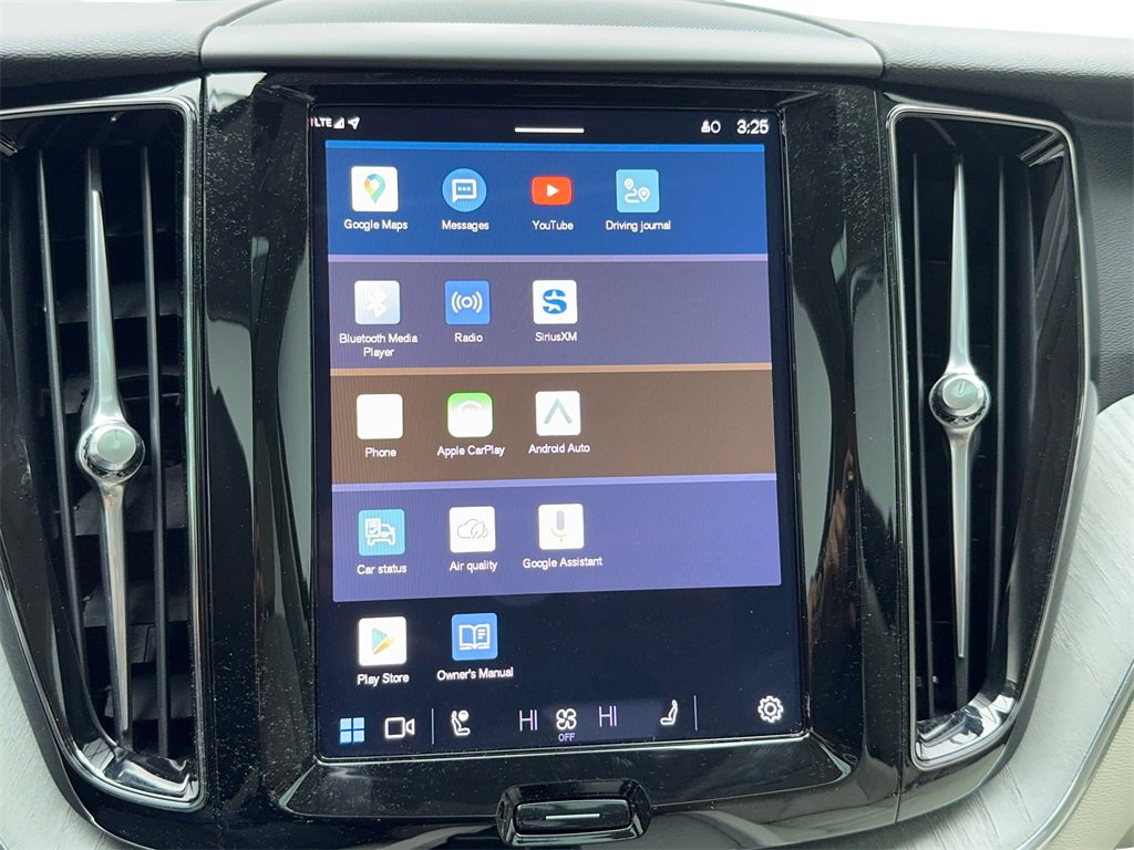 Used 2025 Volvo XC60 T8 Plus w/ Protection Package Premier image 27