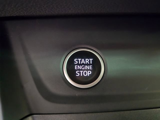 Certified 2025 Audi Q3 2.0T Premium w/ Convenience Package image 25