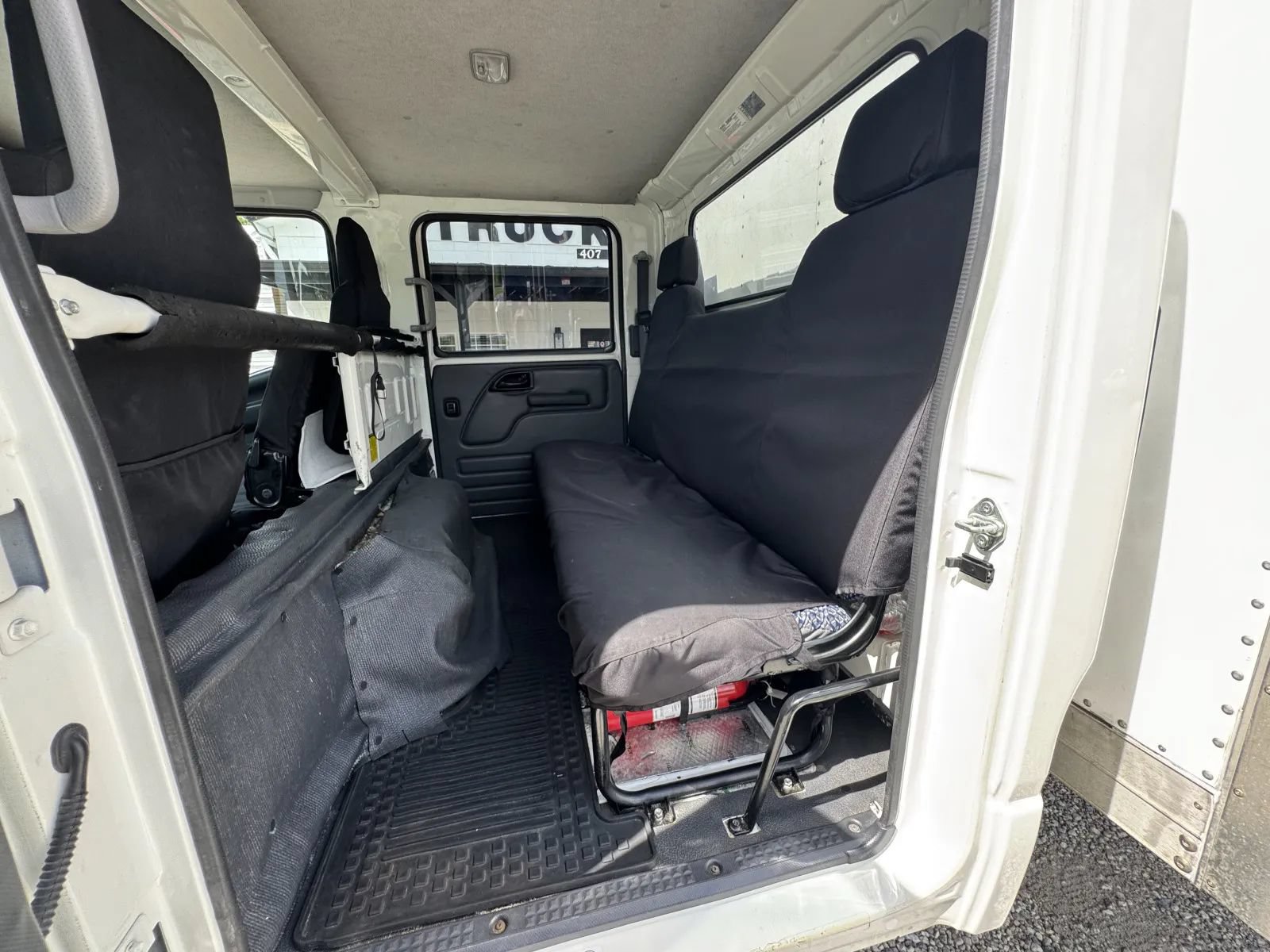 Used 2024 Isuzu NPR RWD image 20
