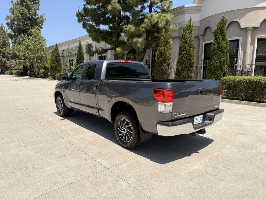 Used 2011 Toyota Tundra 4x4 Double Cab w/ Tow Pkg image 7