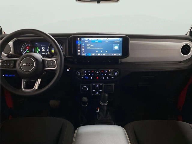 Used 2025 Jeep Wrangler Unlimited Sahara w/ Safety Group image 12