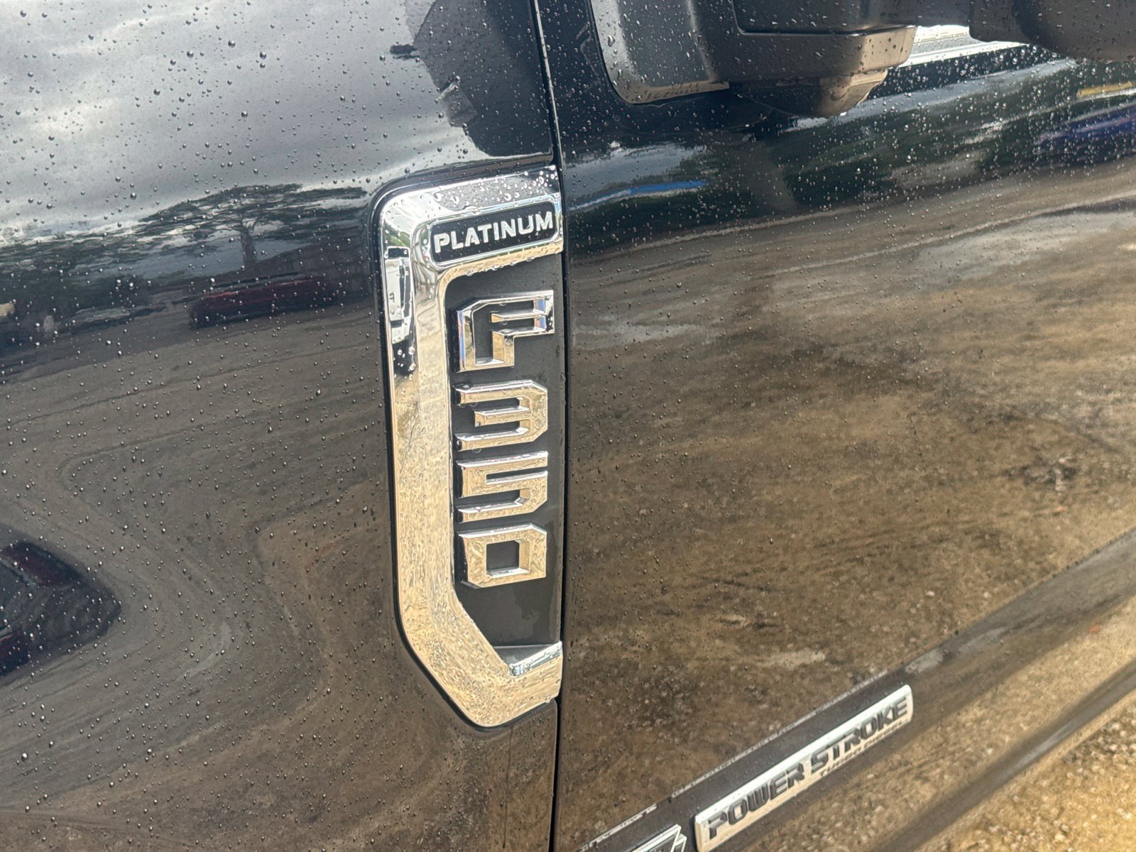 Used 2019 Ford F350 Platinum w/ Platinum Ultimate Package AWD/4WD image 13