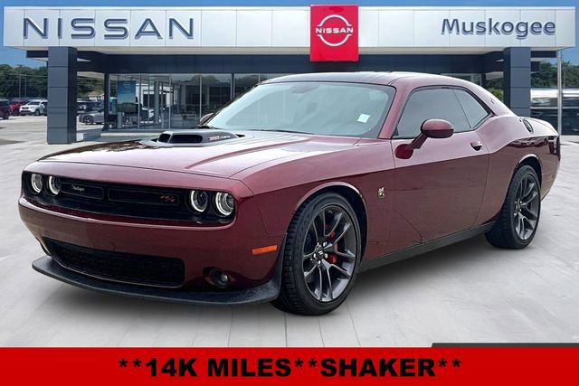 Used 2022 Dodge Challenger R/T Scat Pack w/ Shaker Package RWD image 3