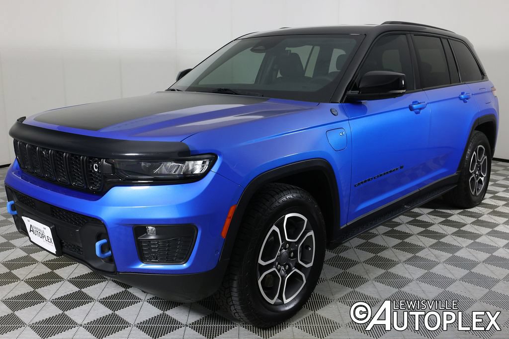 Used 2022 Jeep Grand Cherokee Trailhawk w/ Advanced Protech Group II AWD/4WD image 9