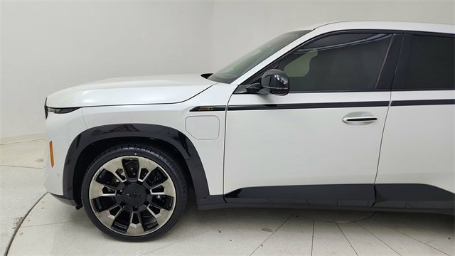 Used 2023 BMW XM image 9