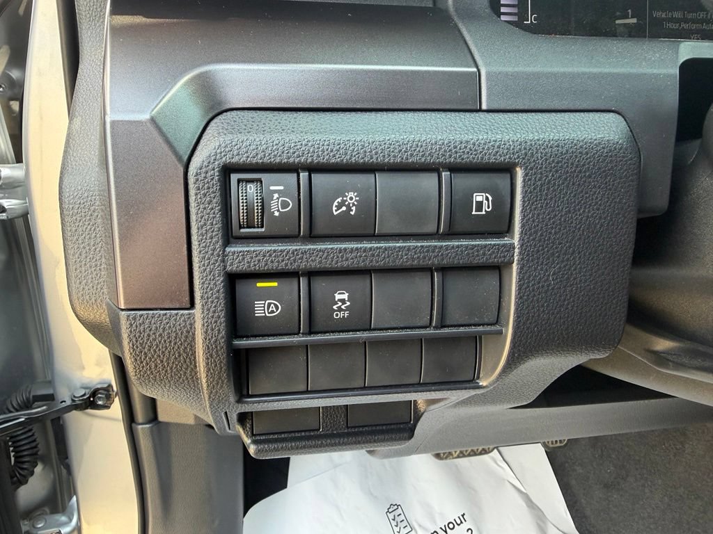 Certified 2025 Toyota 4Runner SR5 AWD/4WD image 11