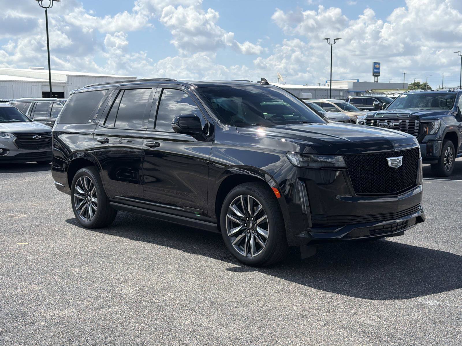 Used 2024 Cadillac Escalade Sport Platinum w/ Heavy-Duty Trailer Package AWD/4WD image 1