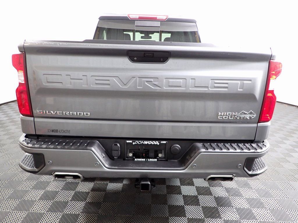 Used 2022 Chevrolet Silverado 1500 High Country image 17