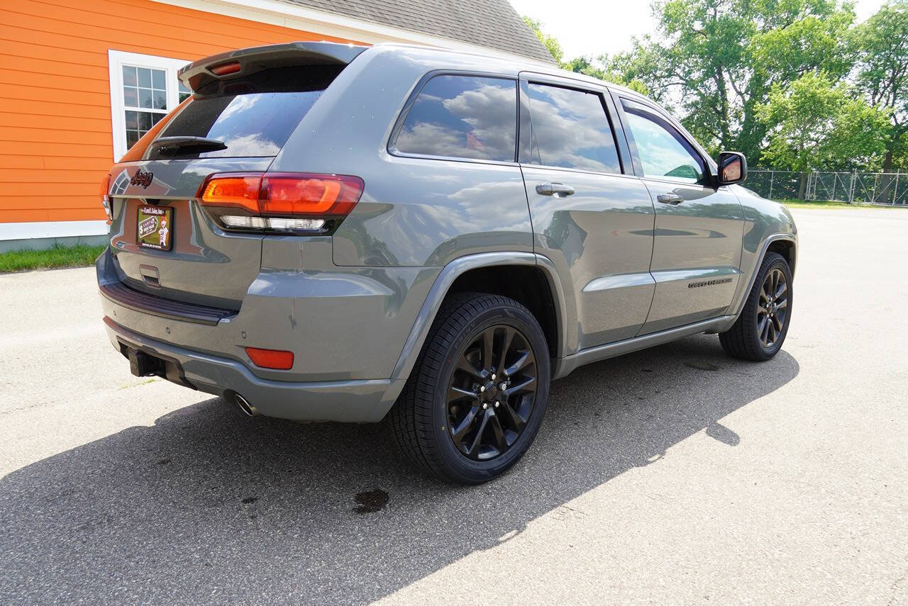 Used 2021 Jeep Grand Cherokee Laredo X AWD/4WD image 6