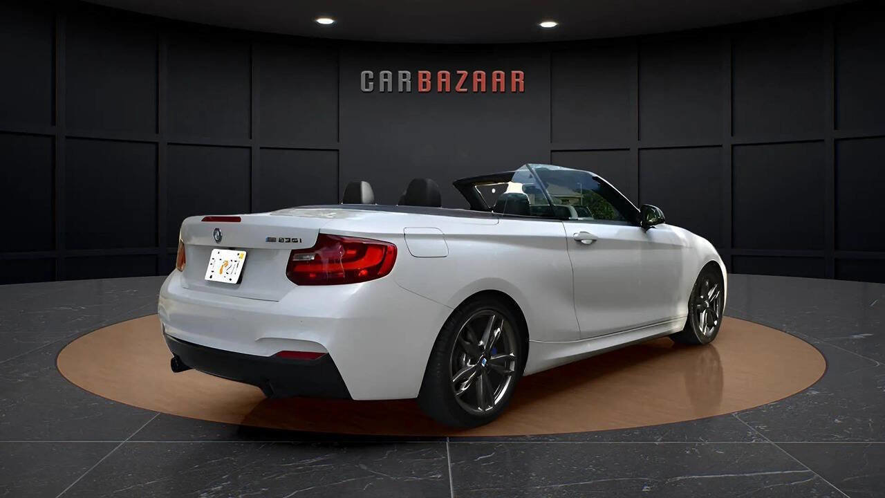 Used 2015 BMW M235i Convertible image 11