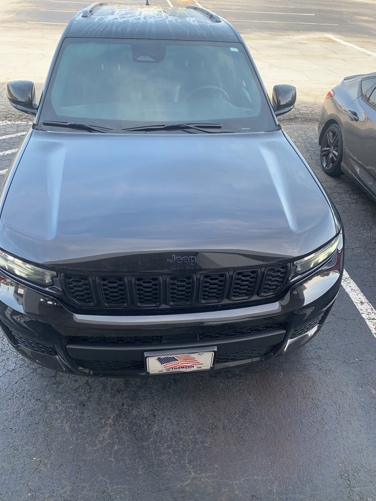 Used 2023 Jeep Grand Cherokee L Laredo image 6