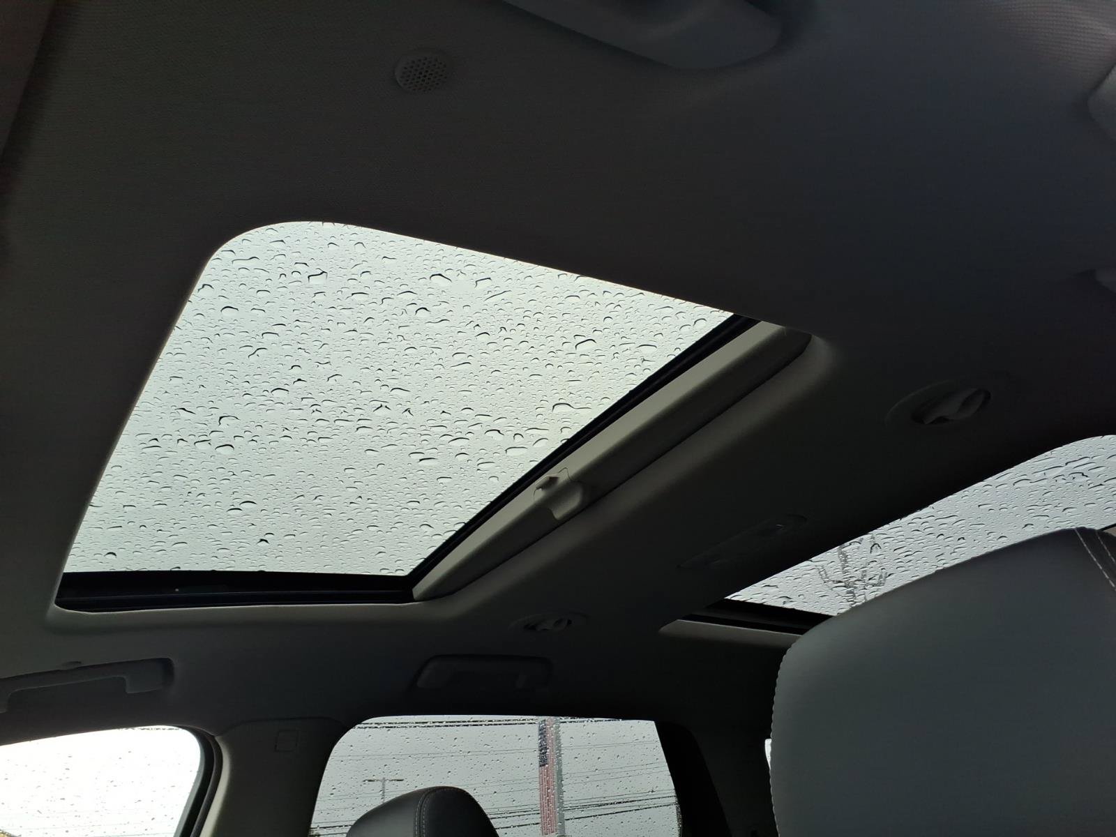 Used 2019 Buick Enclave Essence AWD/4WD image 32