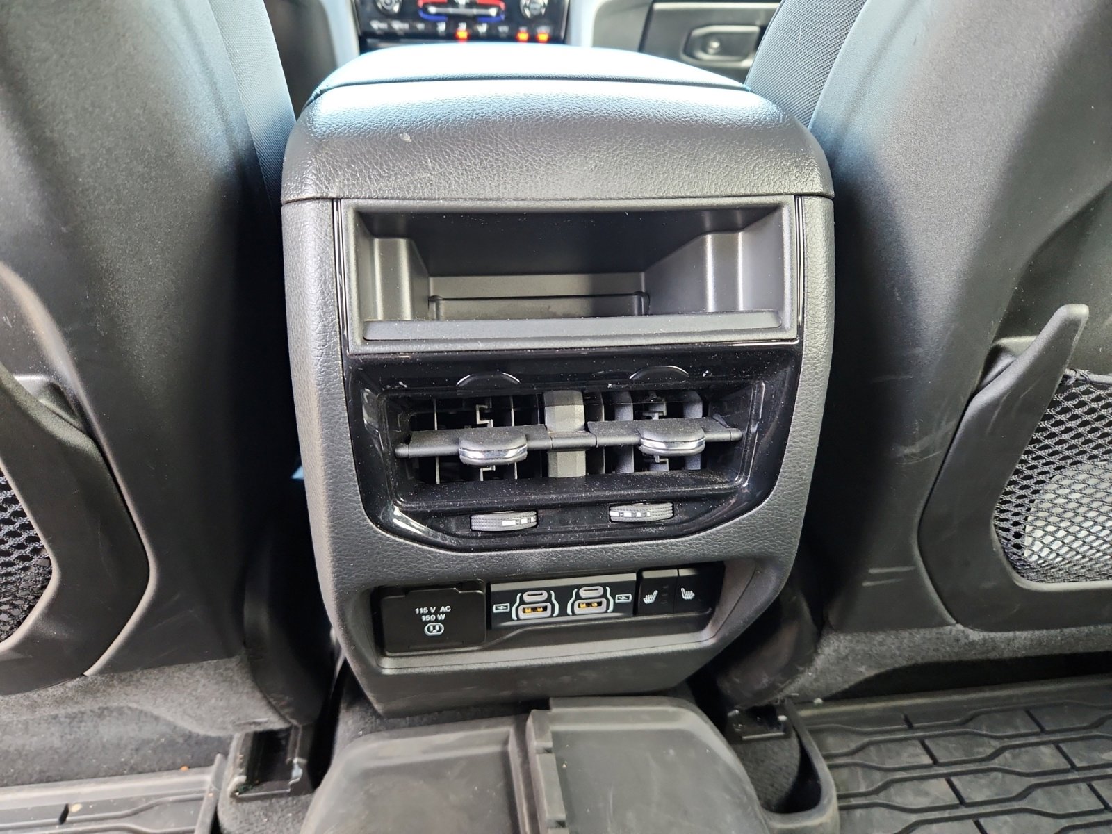 Used 2024 Jeep Grand Cherokee Trailhawk image 32