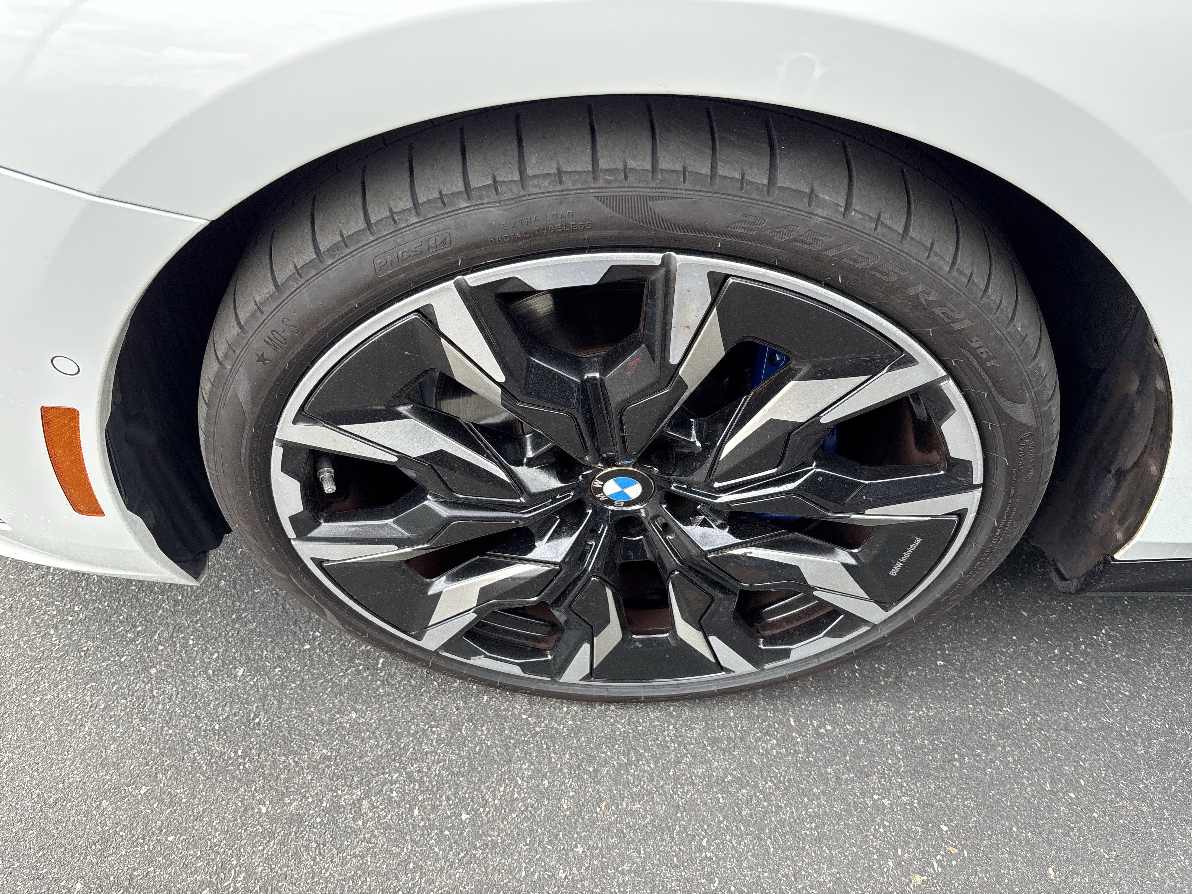 Certified 2024 BMW 530i 530i w/ Executive Package image 35