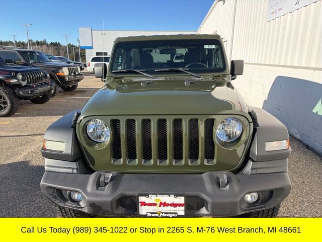 Used 2022 Jeep Wrangler Sport image 7