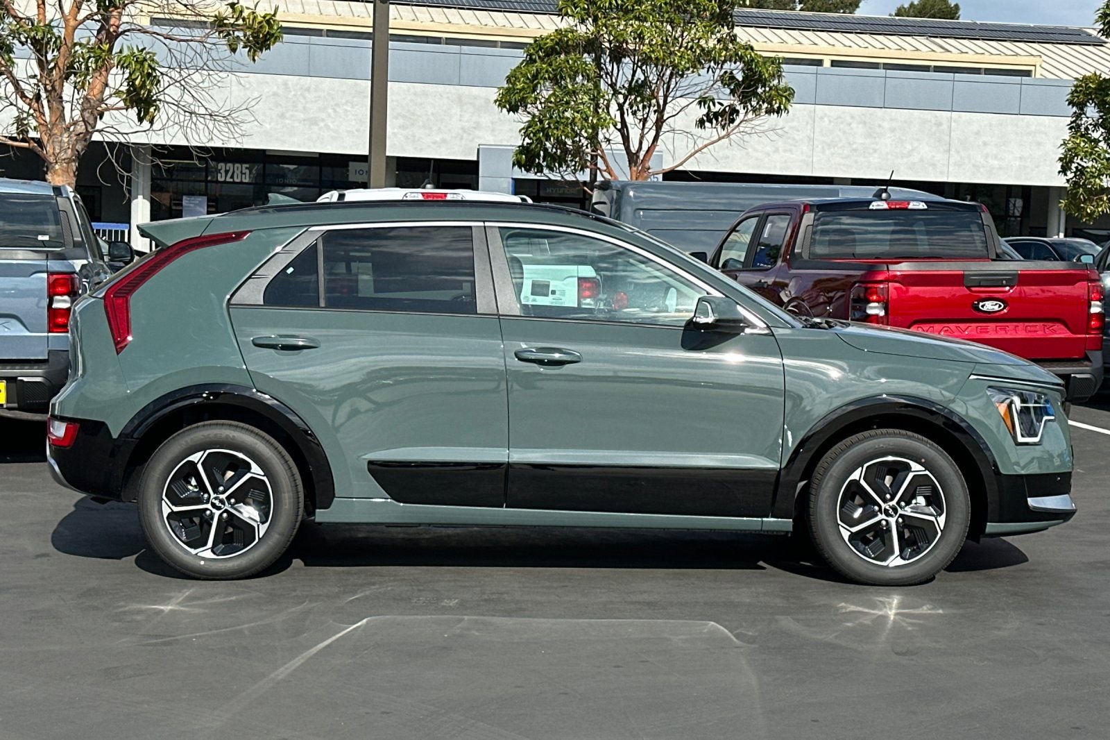 New 2026 Kia Niro SX image 3