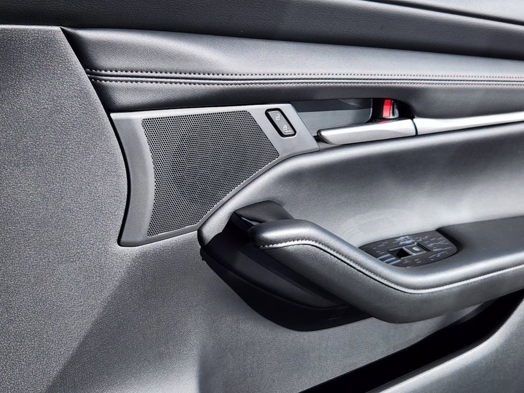 Certified 2025 MAZDA MAZDA3 s Sport image 17