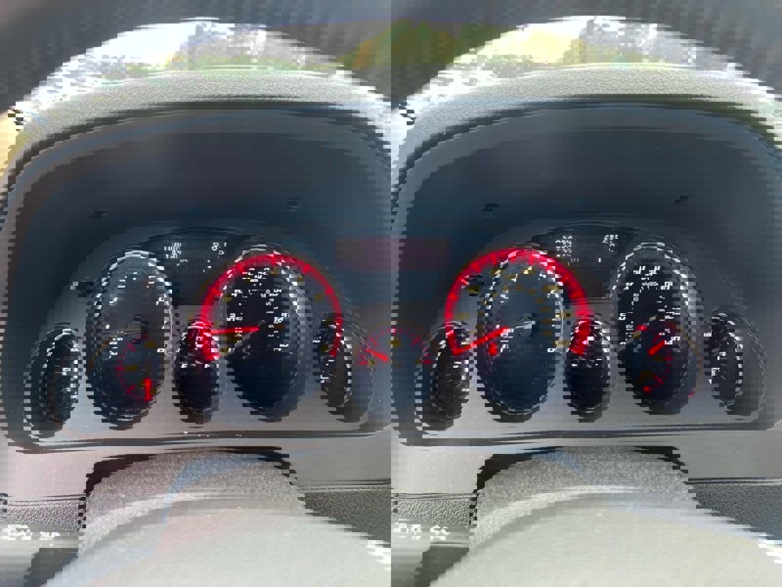 Used 2011 GMC Acadia SLT image 15