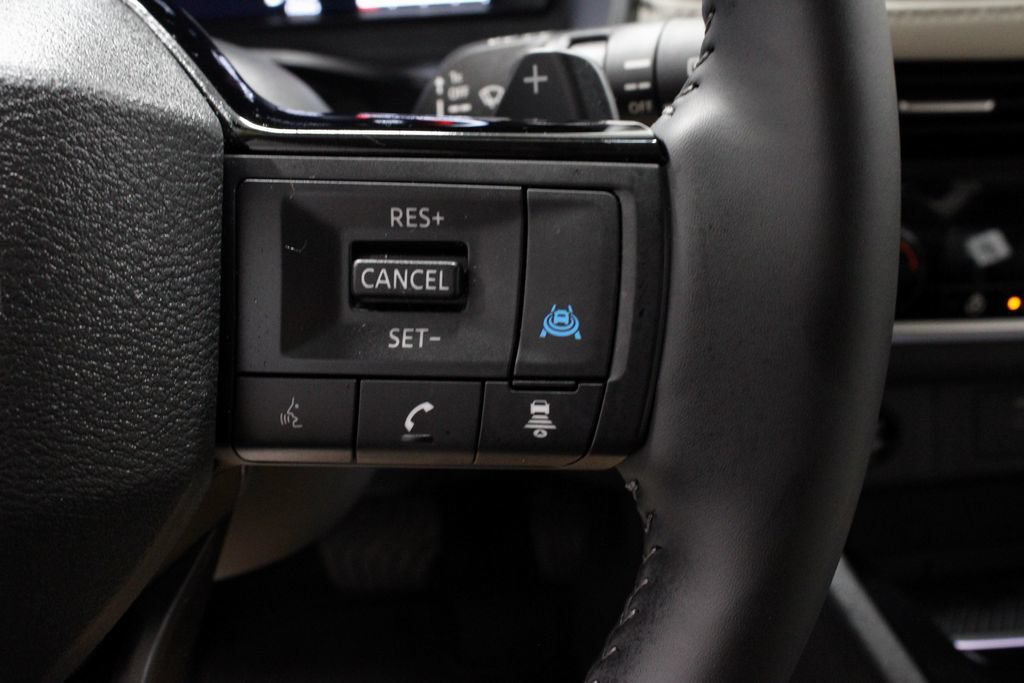 Certified 2025 Nissan Rogue SL AWD/4WD image 29