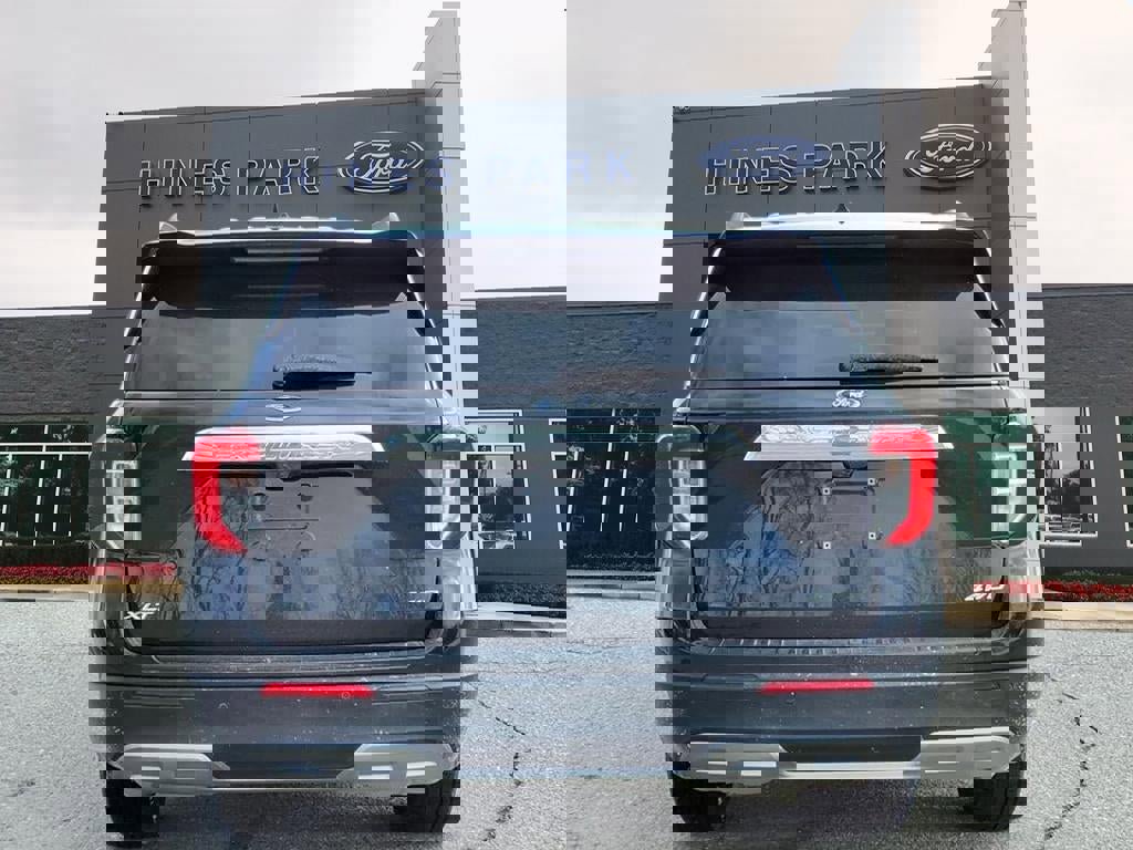 Certified 2023 Ford Explorer XLT w/ Equipment Group 202A image 6