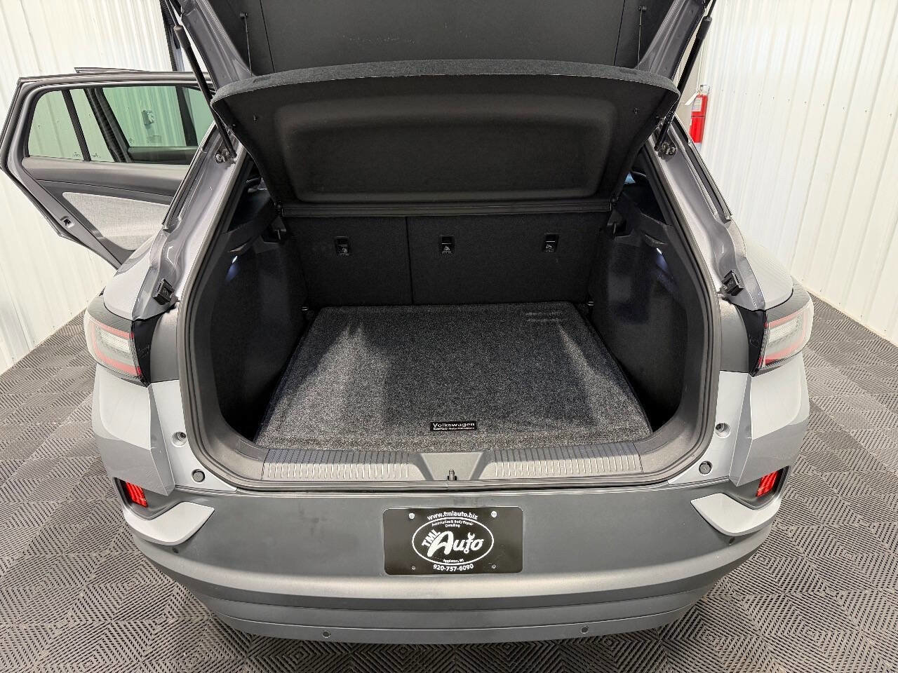 Used 2023 Volkswagen ID.4 Pro image 13