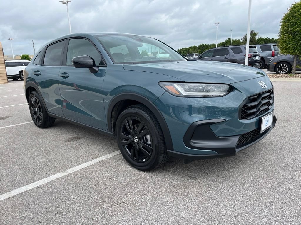 Certified 2026 Honda HR-V Sport image 3