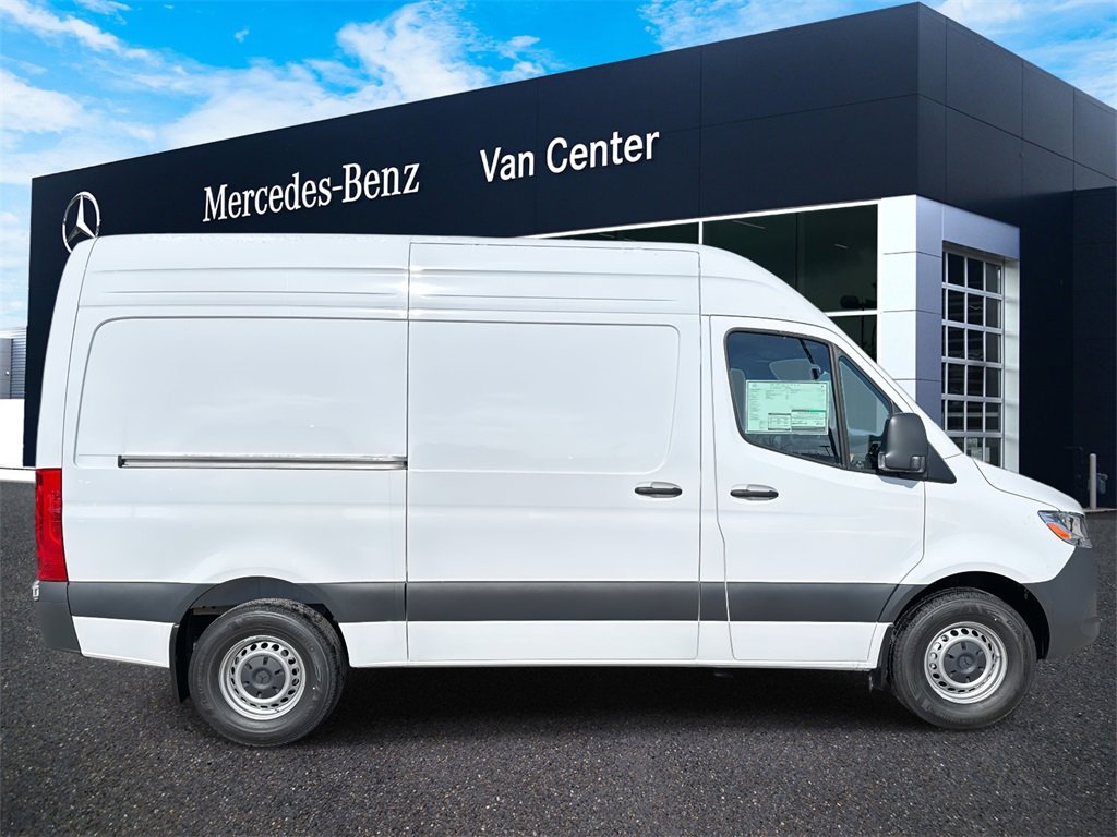 New 2025 Mercedes-Benz Sprinter 2500 image 2