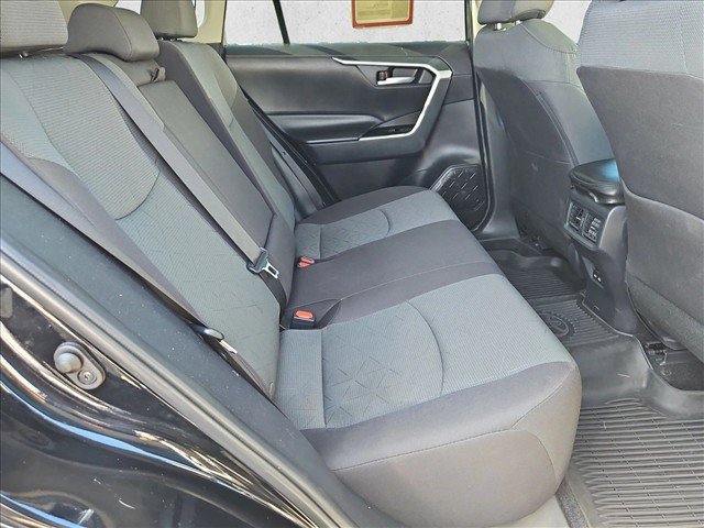 Used 2024 Toyota RAV4 XLE w/ Convenience Package FWD image 21