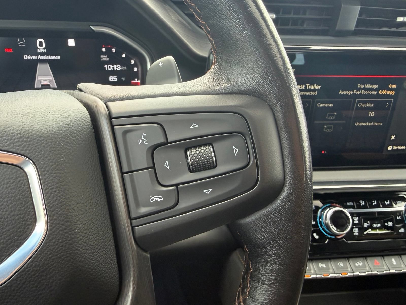 Used 2023 GMC Sierra 1500 AT4 w/ Technology Package AWD/4WD image 26