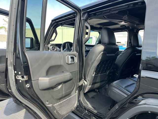Used 2022 Jeep Wrangler Unlimited Rubicon w/ Trailer Tow Package image 13