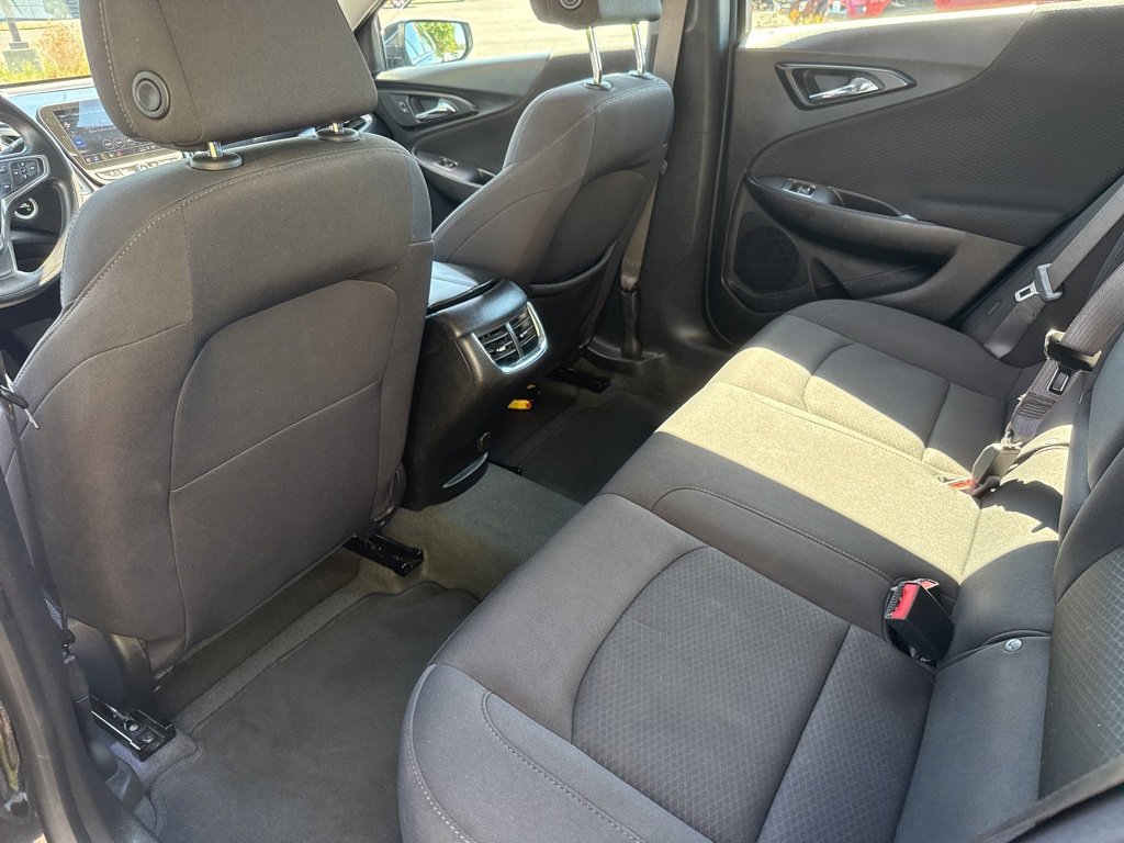 Used 2023 Chevrolet Malibu LT image 19