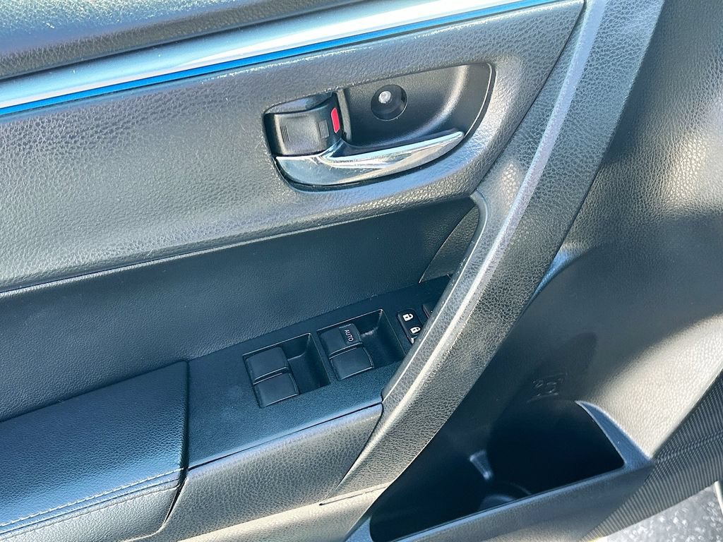 Used 2014 Toyota Corolla S w/ Driver Convenience Package FWD image 17