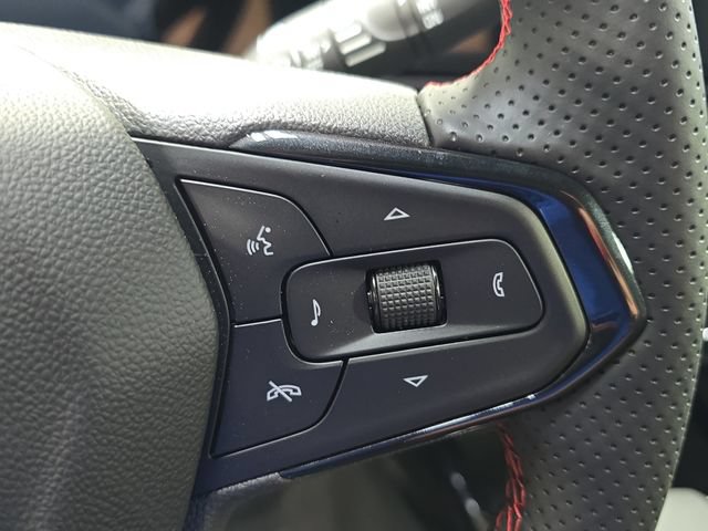 New 2026 Chevrolet Trax RS w/ Driver Confidence Package FWD image 18