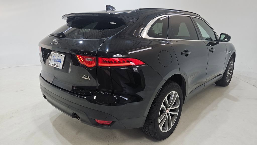 Used 2020 Jaguar F-PACE Premium image 4