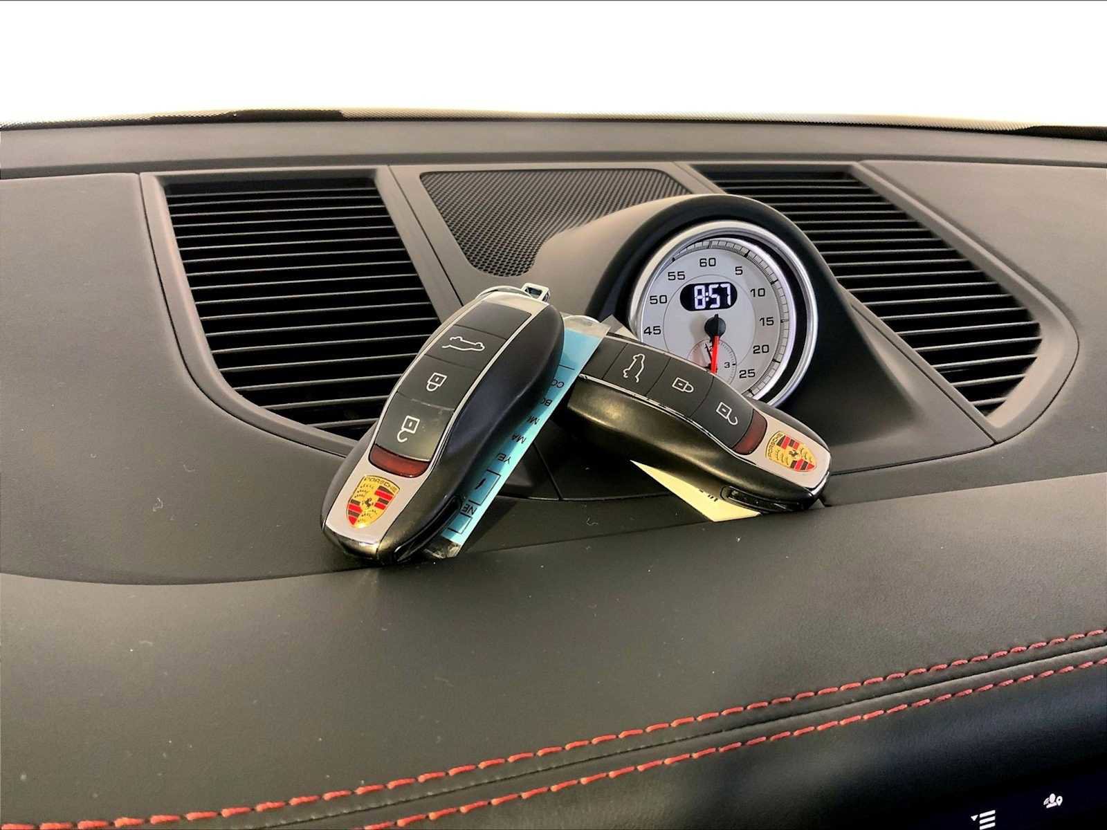 Certified 2021 Porsche Macan GTS AWD/4WD image 21