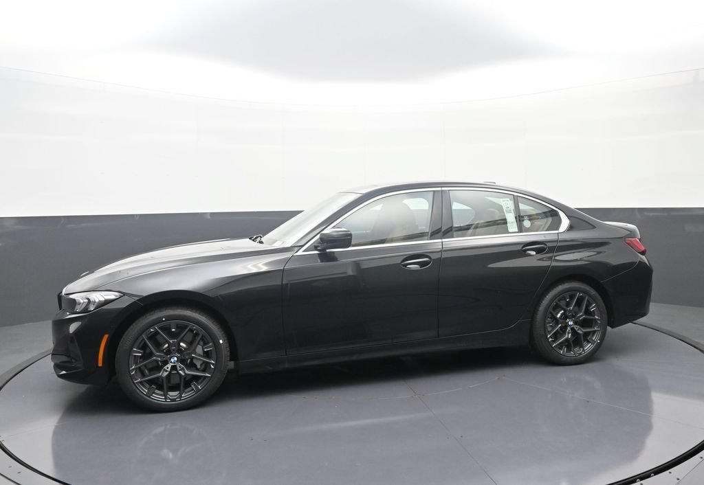 New 2026 BMW 330i xDrive Sedan w/ Convenience Package AWD/4WD image 4