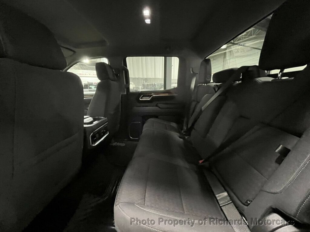 Used 2025 GMC Sierra 1500 Elevation AWD/4WD image 18