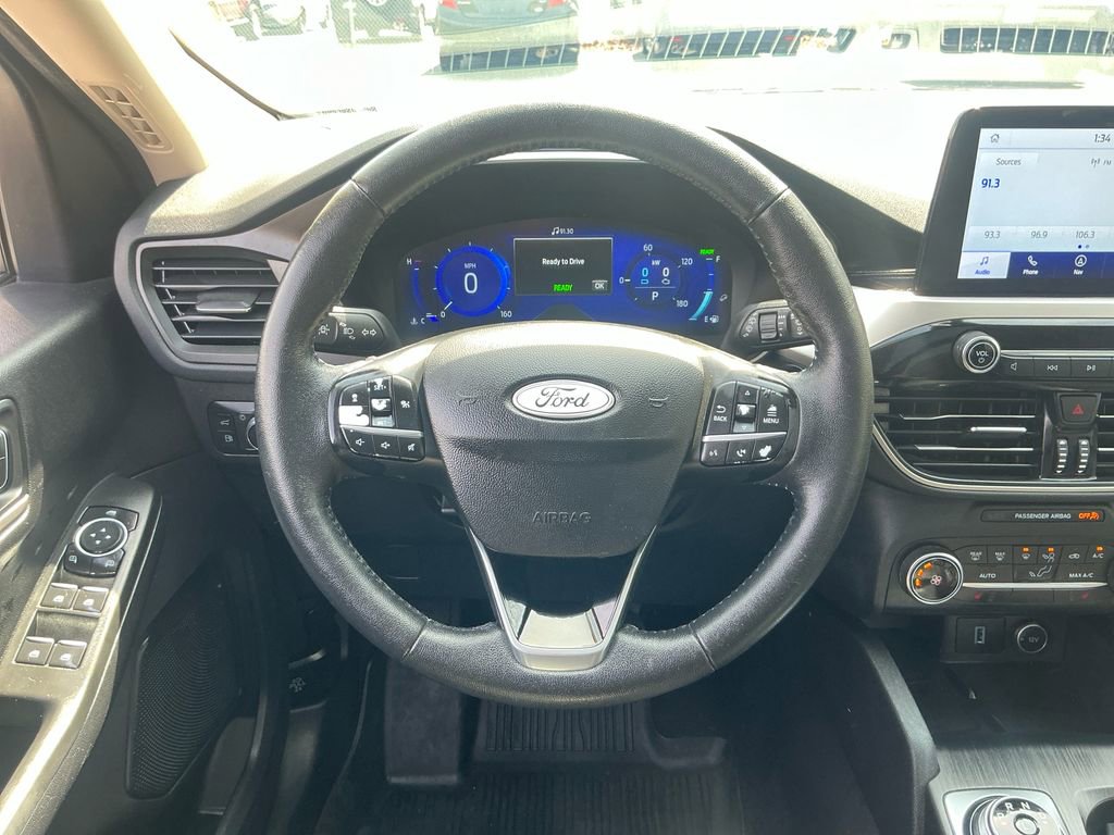 Used 2020 Ford Escape SE Sport image 13