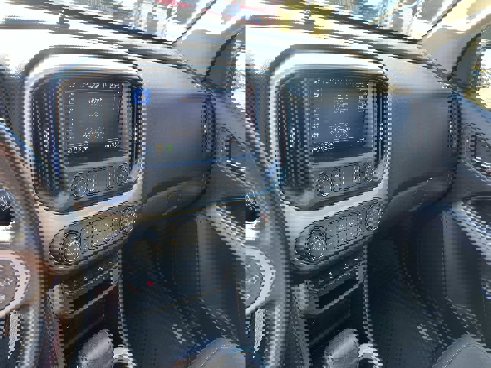 Used 2019 Chevrolet Colorado LT w/ LT Convenience Package image 29