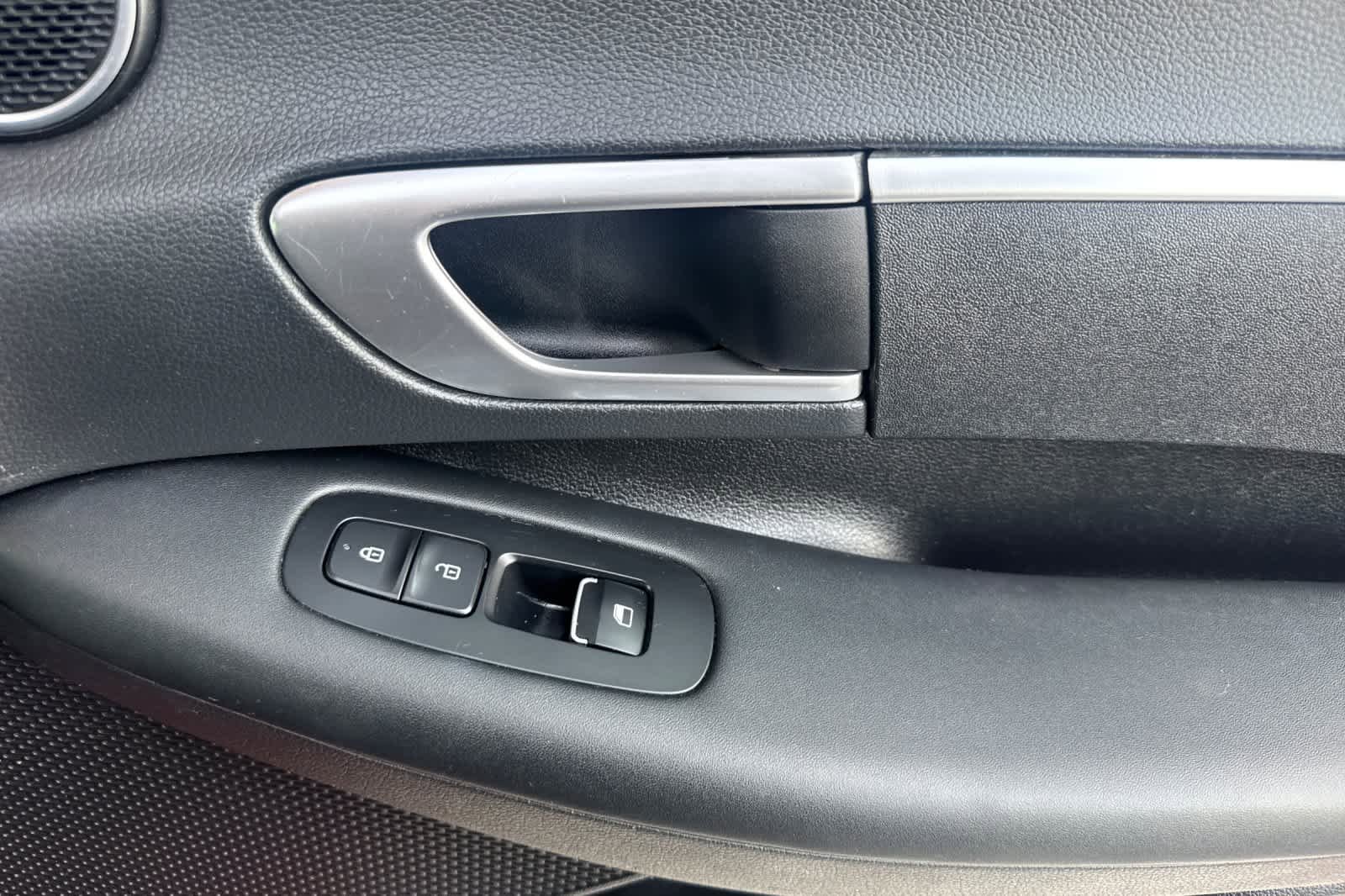 Used 2021 Hyundai Sonata SE FWD image 17