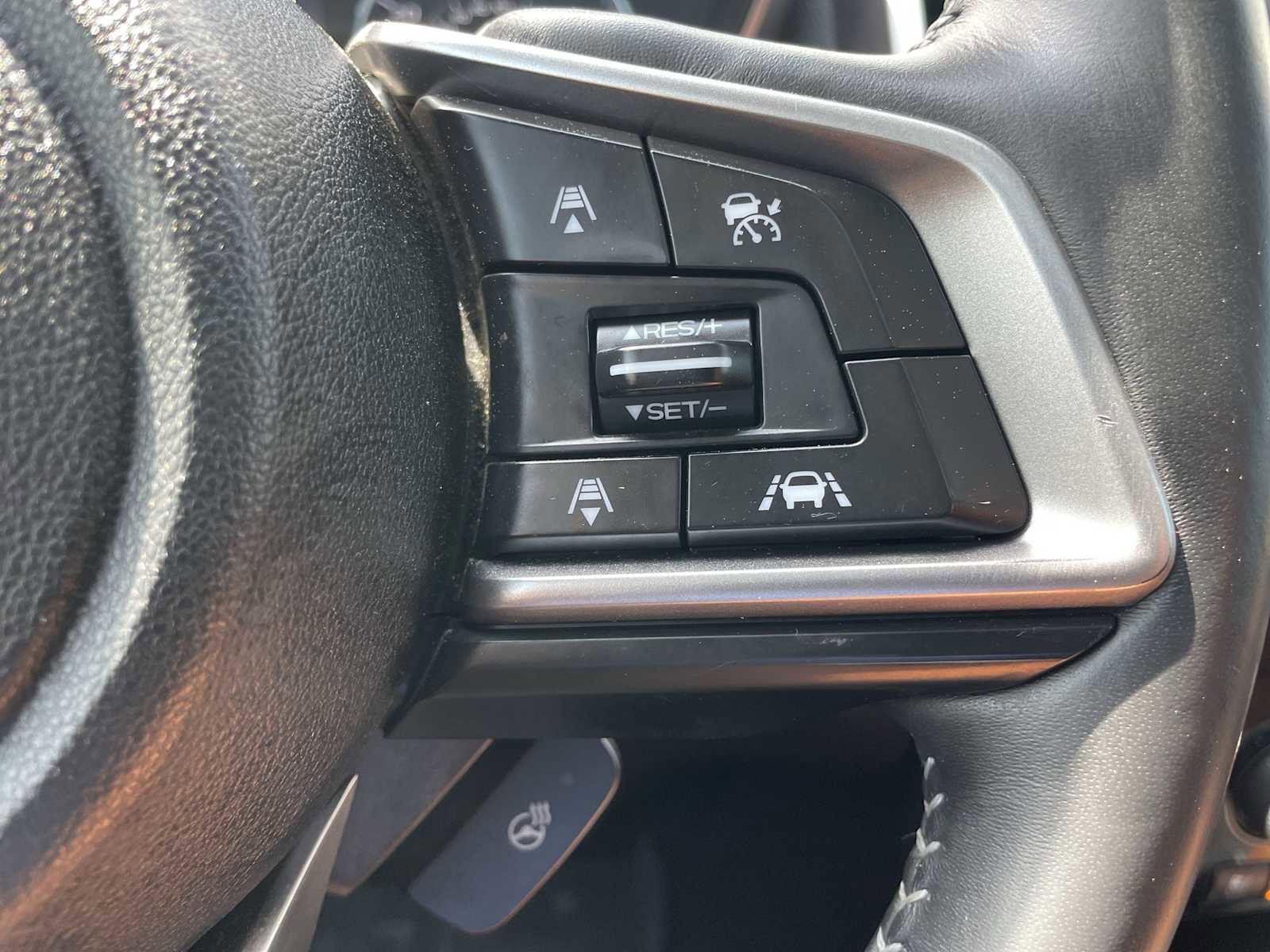 Used 2020 Subaru Ascent Touring w/ Popular Package #2A image 17